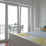 Ocean View Apartamento *